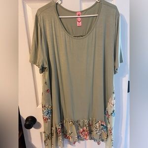 Sage spring/summer top